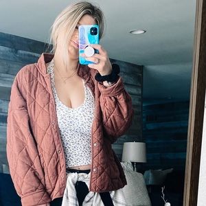 Meet your Posher, Caitlyn